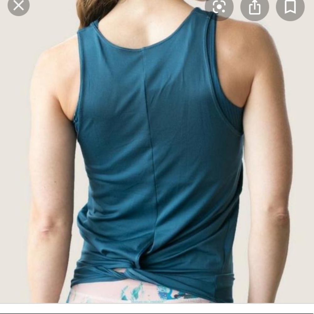 Dyi NWT Knot detail be centered tank in teal